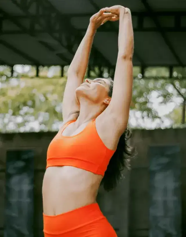 Essential Arm Stretches Before Workout Sessions