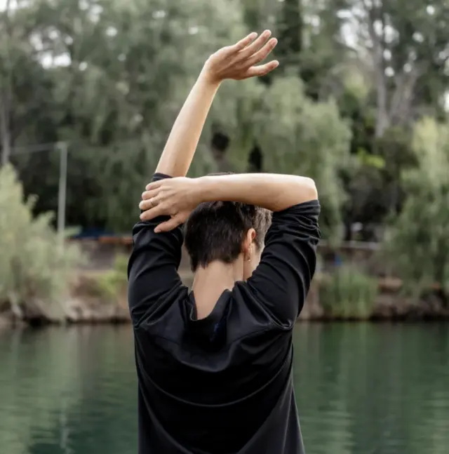 How to Do Shoulder Stretches Safely: Simple Steps for Loosening Tight Shoulders